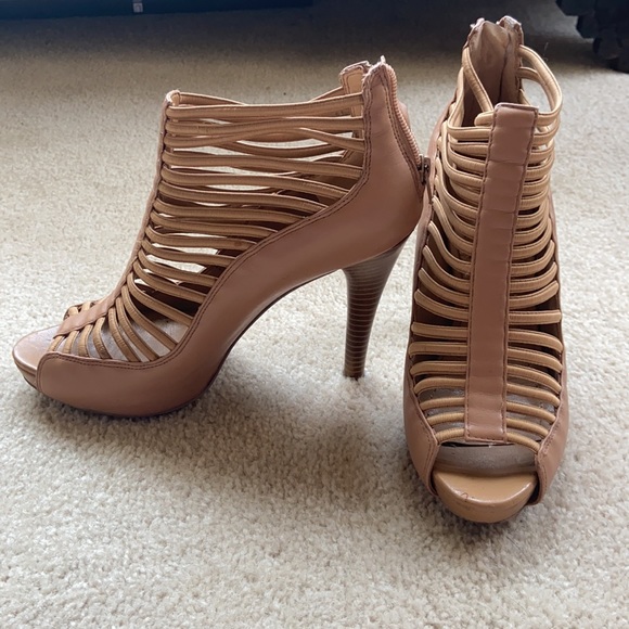 BCBGeneration Heels - Picture 2 of 6